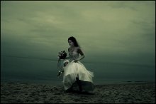 bride of Poseidon / ***