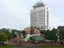 the ruins of "Belarus" 3 / ***
