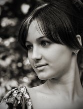 Portrait / ---------------