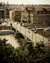 Mehr Prag. / ***