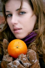 Orange / ***