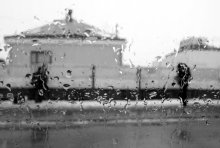 Strangers in the rain / ... exchanging glances
