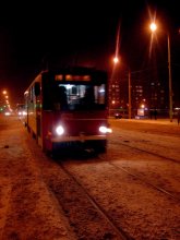 Tram) / ***