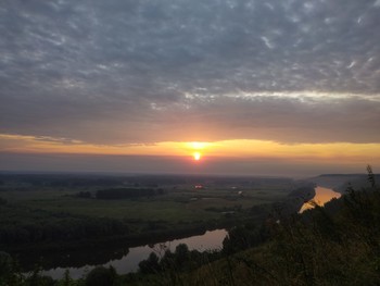 Sunrise / ***