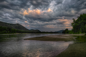 Evening clouds / ***
