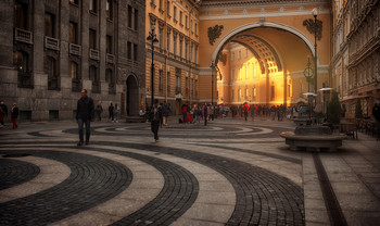  / The Triumphal arch of the general staff of St. Petersburg, the entrance to the Palace Square.