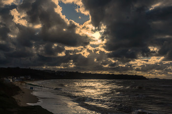 Sunset / ***