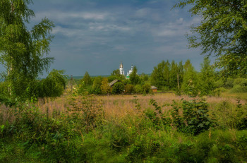 Before the rain / ***