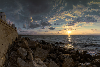 Bei Sonnenuntergang / ***