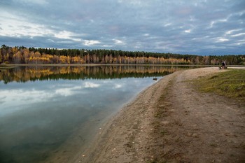 Autumn evening / ***