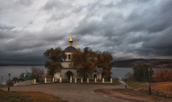  / Nobody lost an umbrella..? The place of loss, just at the confluence of three rivers: Volga, Sviyaga and Pike...