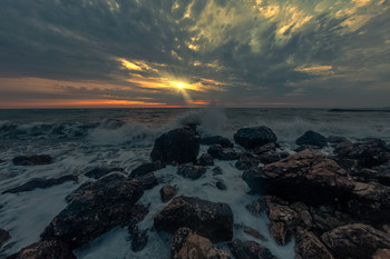 Evening at Sea / ***