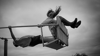 Going Down / ***