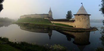 Fog dissipates / ***
