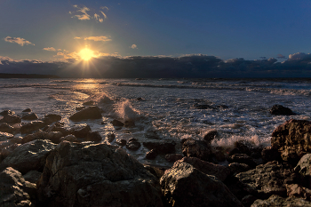 Evening at Sea / ***