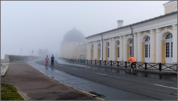 Foggy morning. / ***