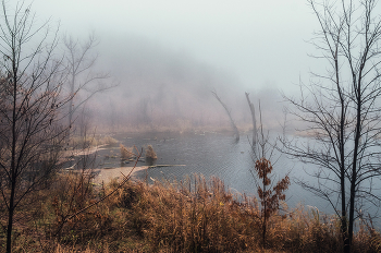 Misty mood / http://www.youtube.com/watch?v=qYNDmpMkBZs