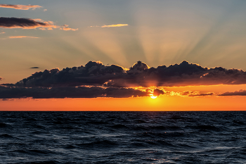 Evening on the lake / ***