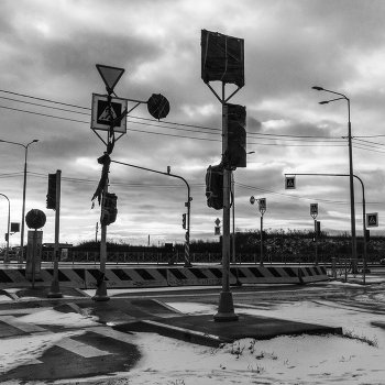 Life around / ***