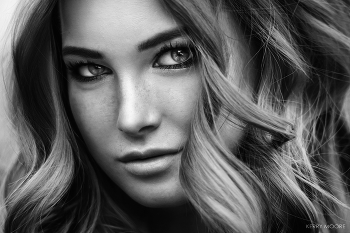 Tanya / instagram: @kerry_moore_photo