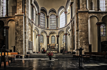 St. Kunibert / ***