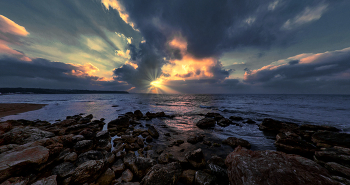 Evening at Sea / ***