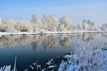 Snowy landscape / ***