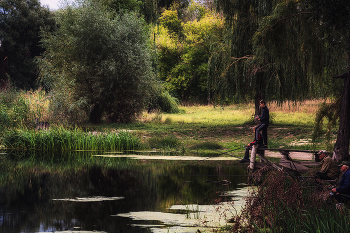 Fisherwoman / ***