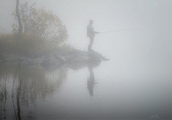 Autumn fishing / ***