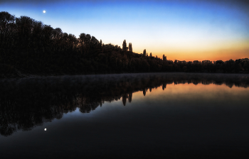 Two Moons / ***