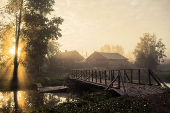 Morning in the village. / ***