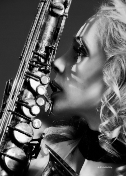 Erinnerung / Many thanks to the generous people who donate to my art. (I can sign a permission for commercial use.)