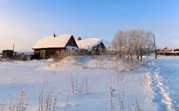 Abandoned House / ***