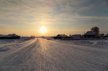 country road / ***