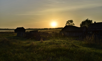 Sunrise / ***