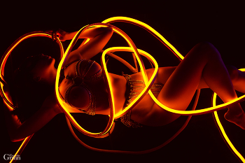 Orange Neon / ***
