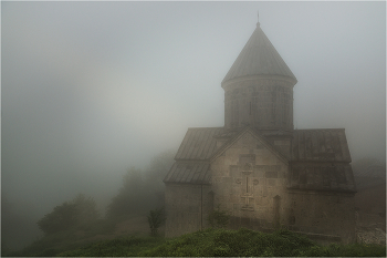 Foggy morning / ***