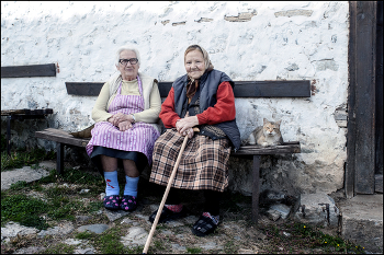 Women from the Rhodopes. / ***