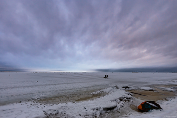 On fishing ... / ***