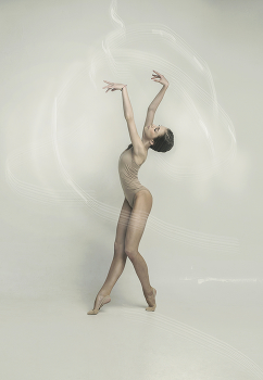 Gymnast / ***