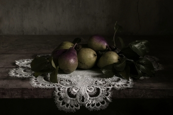 With pears / ***