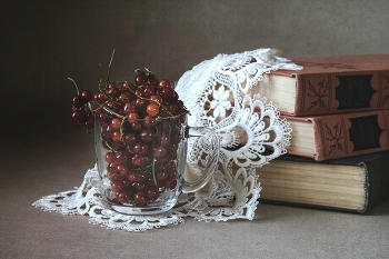 With red currants / ***
