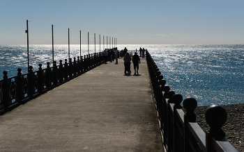 Quay / ***
