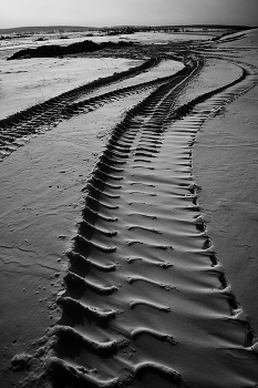 Footprints / ***