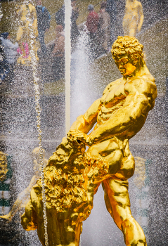 Peterhof / https://www.instagram.com/vaguro_v_u_v
https://web.facebook.com/evgeniy.vagouro
https://vk.com/e.vaguro
https://www.youtube.com/user/MsREPOMEN
https://zen.yandex.ru/id/6229efa215abe97a09db4a54
https://www.tiktok.com/@vaguro_v_u_v