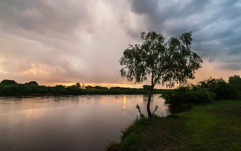 Dawn on the Dnieper / ...