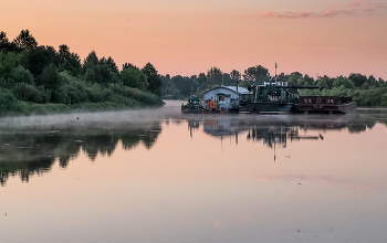 Morgen auf dem Fluss / ***