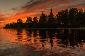 Chelmuzhi / ***