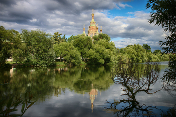Holguin pond / ***