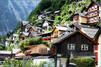 Walk to Hallstatt - Austria / ***